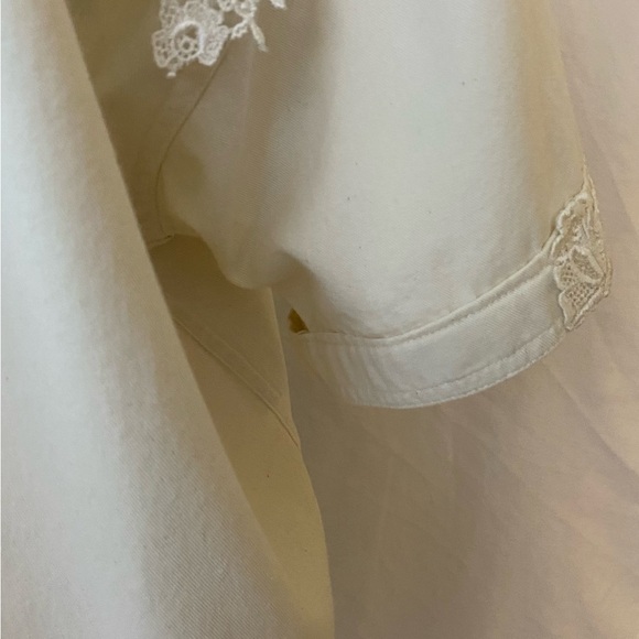 Upper West Side Shirt with Lace Accent - Picture 9 of 10